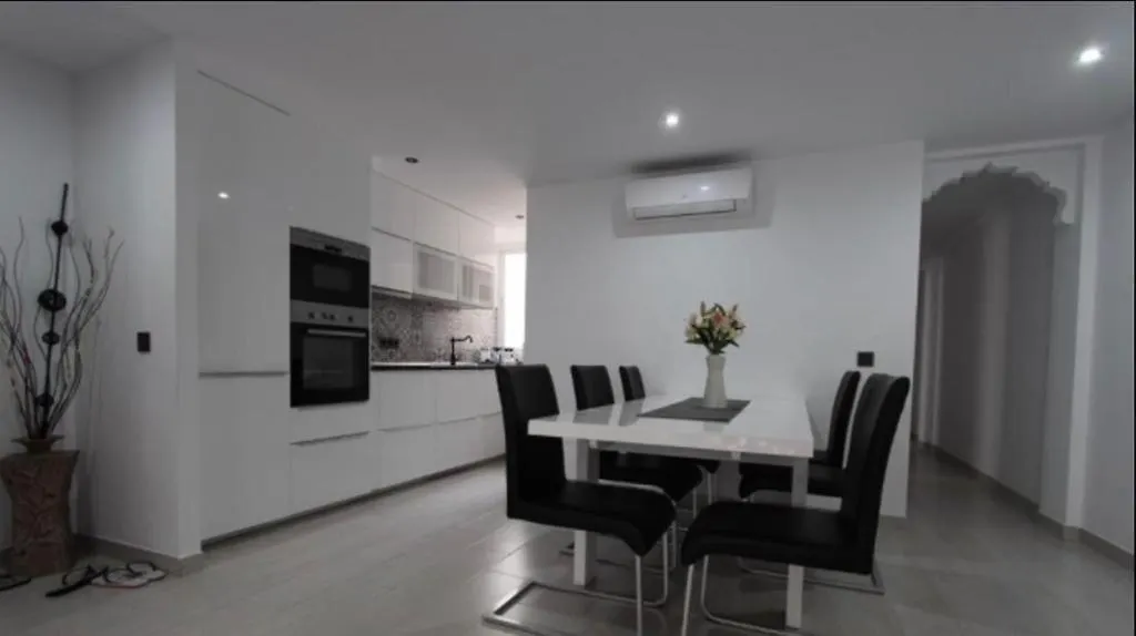 Bella Marbellabanus Apartment